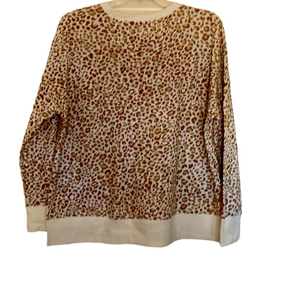 Time and Tru Cheetah print crew neck sweatshirt with ribbed trim, XL 16/18 - Picture 2 of 7